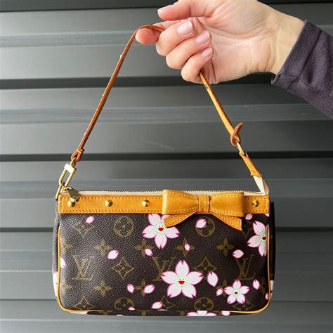 takashi murakami louis vuitton cherry fannypack|takashi murakami cherry blossom.